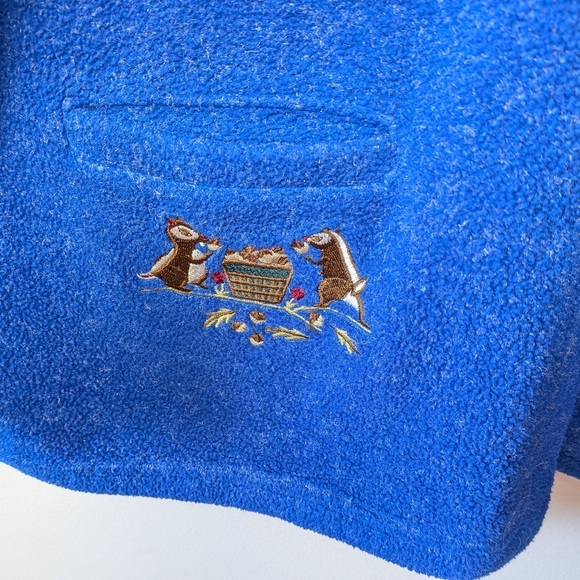 Vintage Women Sweater Size Large Blue Grand Mother Style Squirrel embroidery - Picture 3 of 8